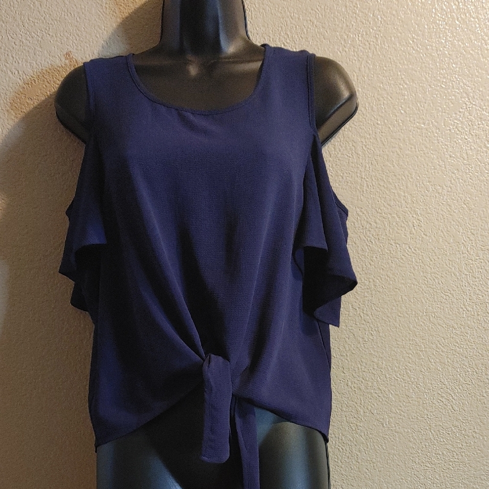 Women's Navy Blue Sleeveless Top